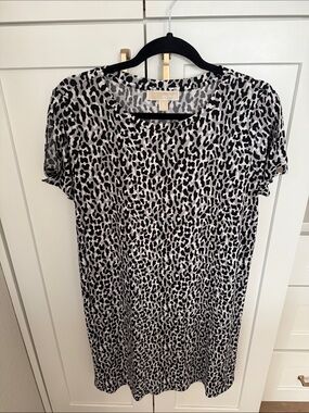 MICHAEL Michael Kors Black & White Leopard Print Tee Dress